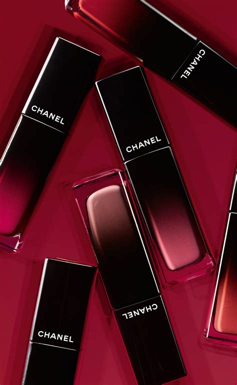 laque noire chanel|Chanel allure laque lipstick.